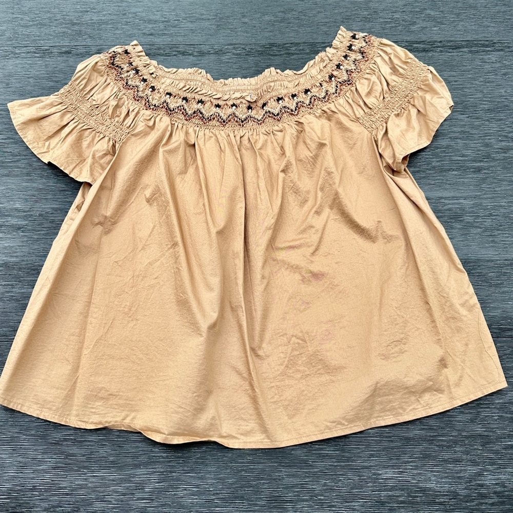 Old Navy Smocked Off-the-Shoulder
Flutter-Sleeve Top Size XL